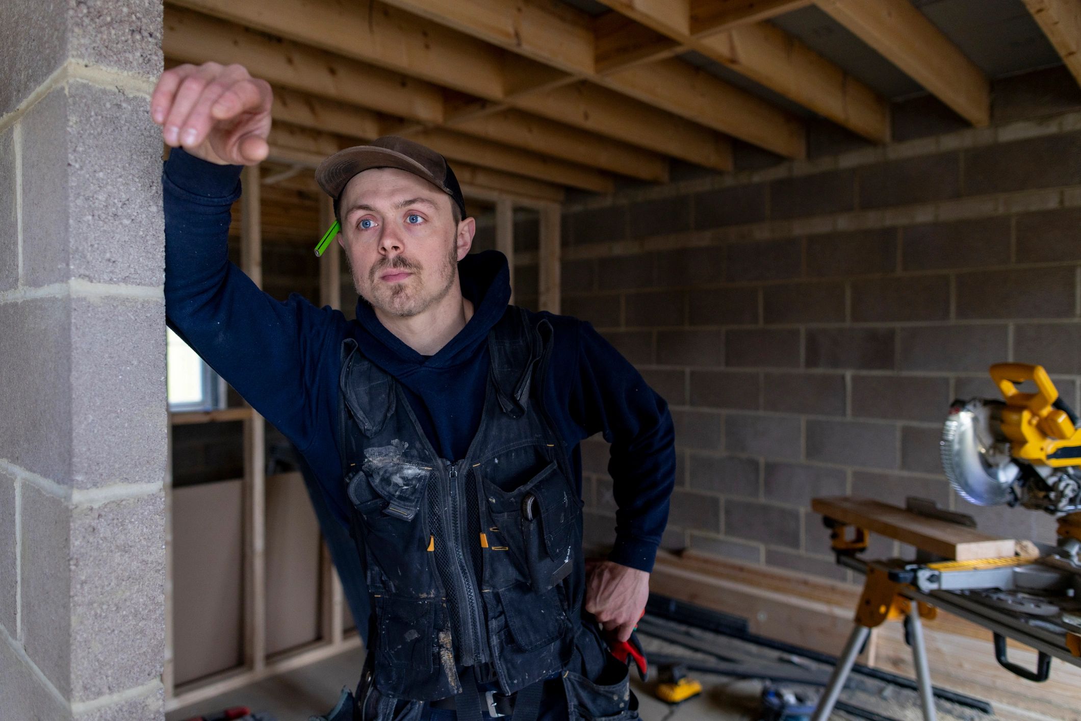 Professional service technician representing Artistic Air